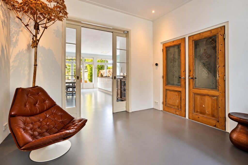 Tussenwoning te koop: Rijn en Schiekade 47, Leiden