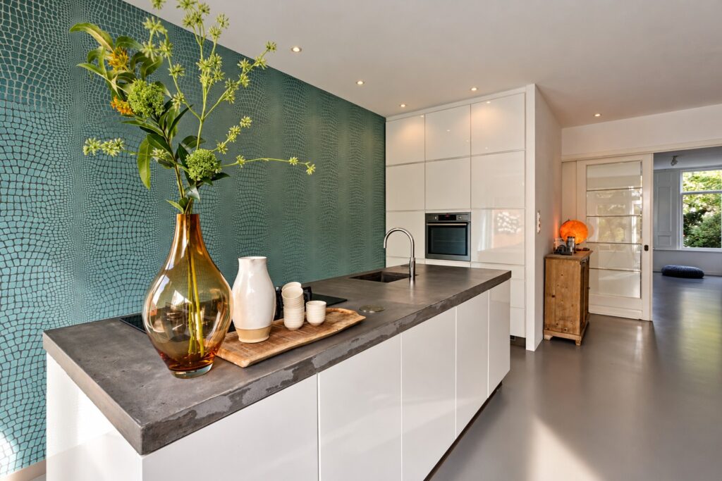 Tussenwoning te koop: Rijn en Schiekade 47, Leiden