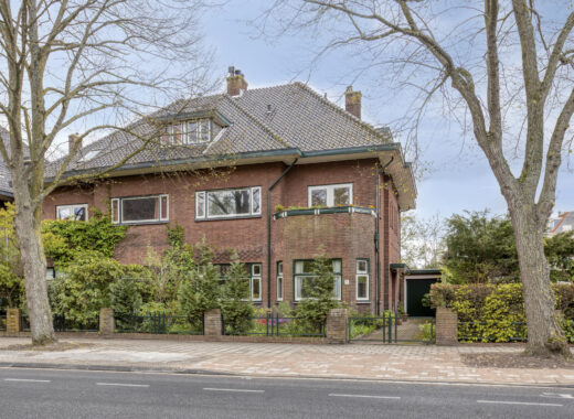 Picture: Warmonderweg 1